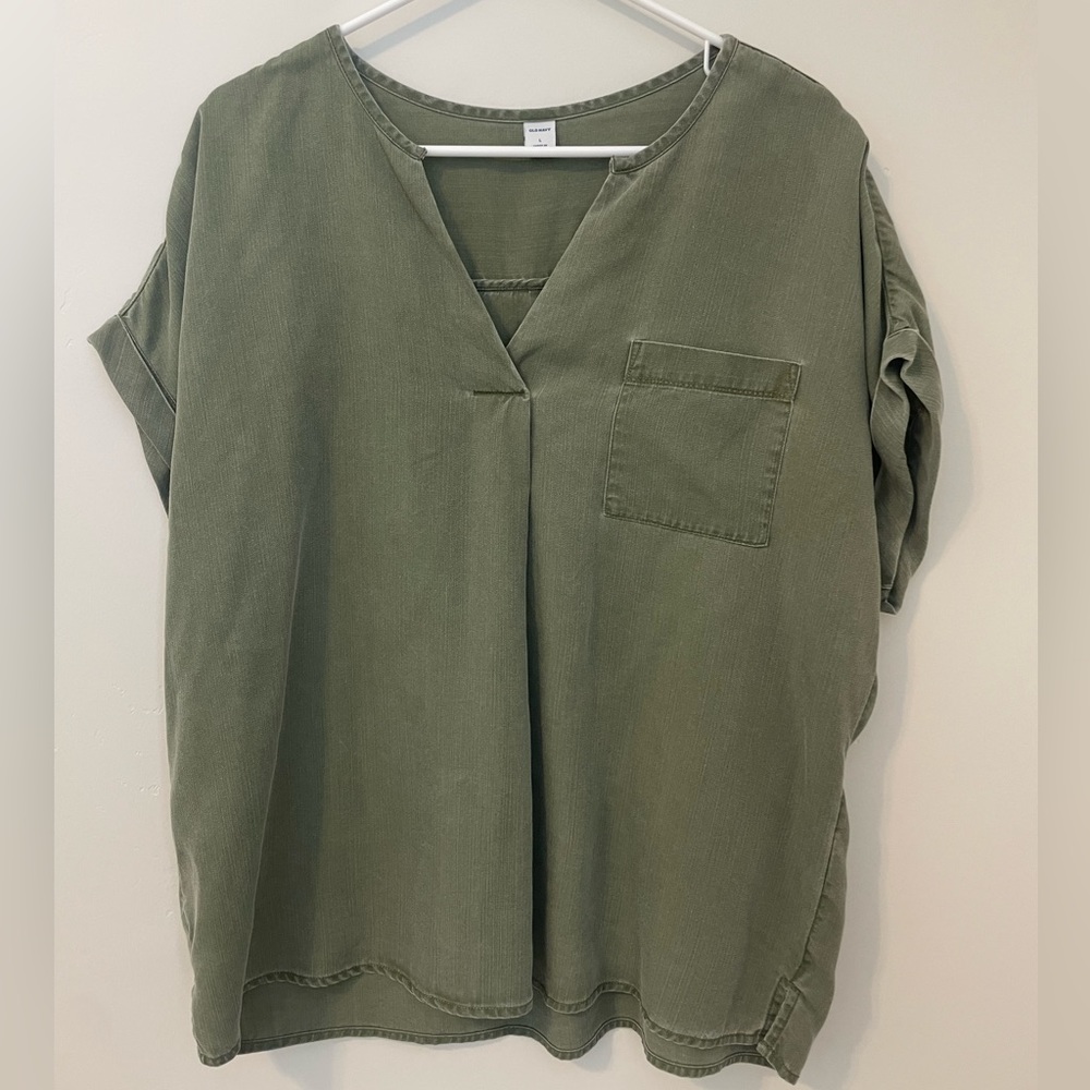 Women’s Green Blouse